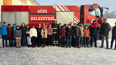 İtfaiye Müdürlüğünden Öğrencilere Yangın Güvenliği Eğitimi