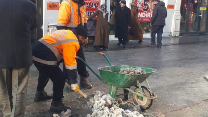 Ağrı Belediyesi’nden Karla Mücadele Seferberliği