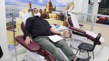 Belediye Personelinden Kızılay'a Kan Bağışı