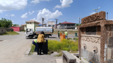 Ağrı'da Belediye Mezarlıkları Bayrama Hazırlıyor